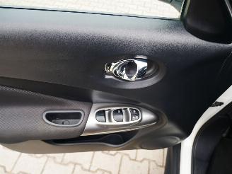 Nissan Juke TEKNA 4X4 LEER AWD picture 10