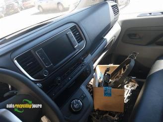 Peugeot Expert Expert (V1/VA/VB/VE/VF/VT/VY), Van, 2016 2.0 Blue HDi 180 16V picture 19
