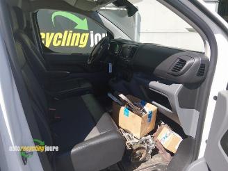 Peugeot Expert Expert (V1/VA/VB/VE/VF/VT/VY), Van, 2016 2.0 Blue HDi 180 16V picture 25