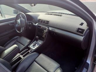 Audi A4 Avant 3.2 TFSI picture 6