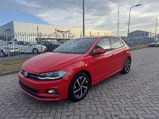 Vaurioauto  passenger cars Volkswagen Polo 1.6 TDI 70Kw Clima - Navi - Euro6 2018/1