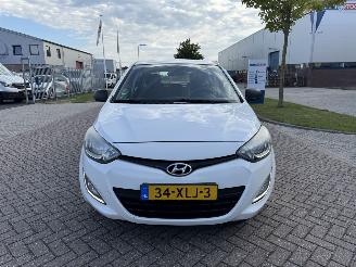 Hyundai I-20 1.2 i  63kw Airco picture 8