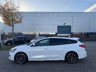 Ford Focus 1.0 Ecoboost ST Line picture 10