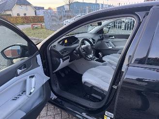 Peugeot 308 1.2 VTI  Active Clima picture 10