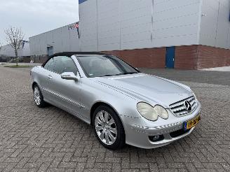 Voiture accidenté Mercedes CLK 200 K  CABRIOLET  Avantgarde 2007/6