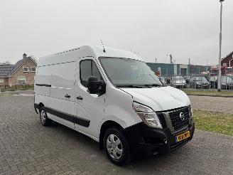 dommages fourgonnettes/vécules utilitaires Nissan Interstar 2.3 DCI 99Kw  L2-H2 2023/10
