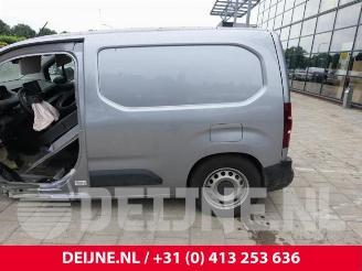 Peugeot Partner Partner (EA//EF/EN/EU), Van, 2018 e-Partner 50 kWh picture 19