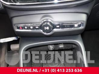 Volvo XC40 XC40 (XZ), SUV, 2017 2.0 T4 Geartronic 16V picture 29