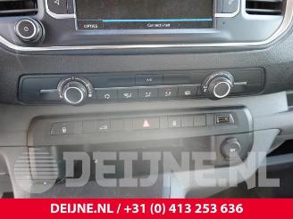 Peugeot Expert Expert (V1/VA/VB/VE/VF/VT/VY), Van, 2016 2.0 Blue HDi 120 16V picture 32