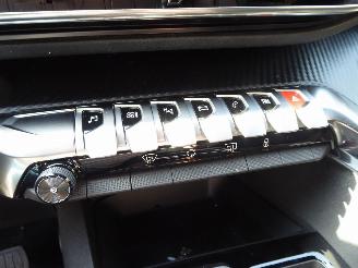 Peugeot 5008  picture 14