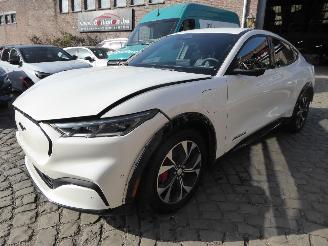 Coche accidentado Ford Mustang Mach-e Mach-E Premium 2024/4