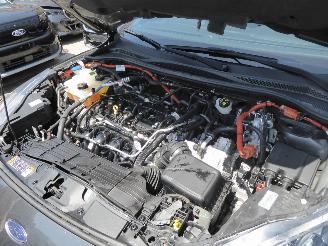 Ford Kuga Plug-In Hybrid ST-Line picture 9