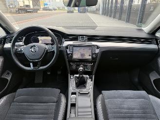 Volkswagen Passat 1.6 TDI R-Line Pano Virtual Cockpit EURO-6 picture 7