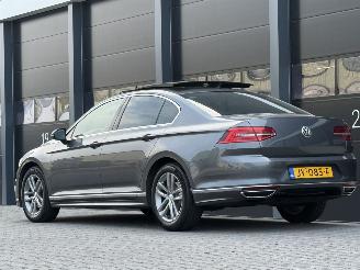 Volkswagen Passat 1.6 TDI R-Line Pano Virtual Cockpit EURO-6 picture 5