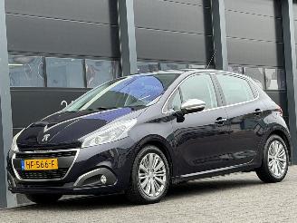 ocasión turismos Peugeot 208 1.6 BlueHDi Executive Pano Camera Clima 2015/10