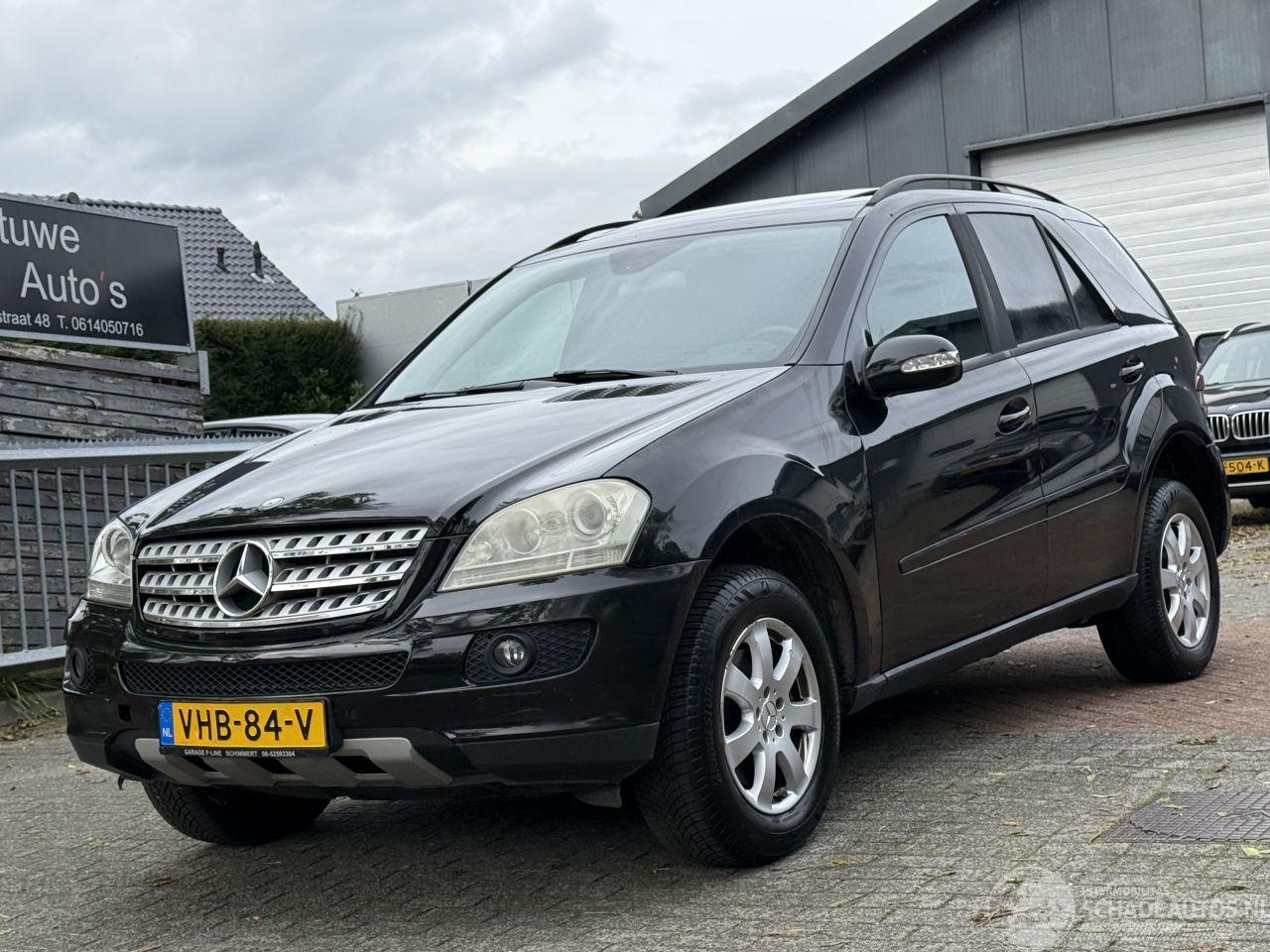 Mercedes Ml-klasse 320 CDI GRIJS KENTEKEN