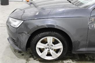 Audi A4  picture 7