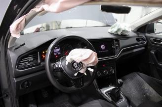 Volkswagen T-Roc  picture 14