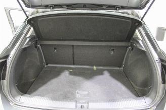 Volkswagen T-Roc  picture 16
