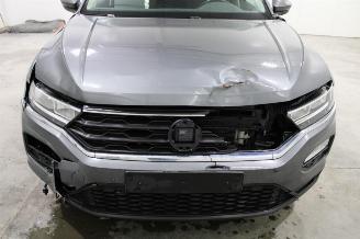 Volkswagen T-Roc  picture 6