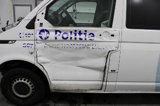 Volkswagen Transporter T6 Kombi picture 5