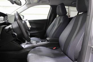 Peugeot 2008  picture 10