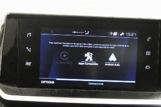 Peugeot 208  picture 14