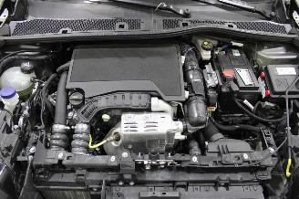 Peugeot 208  picture 15