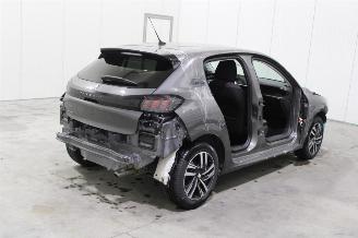 Peugeot 208  picture 3