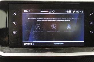 Peugeot 208  picture 14