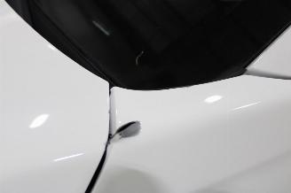 Peugeot 208  picture 20