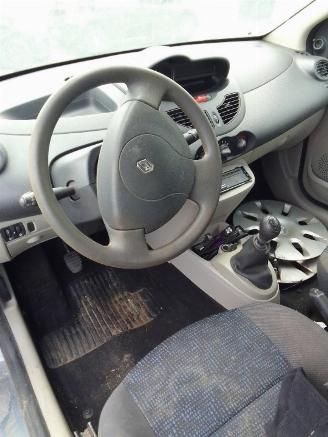 Renault Twingo  picture 11
