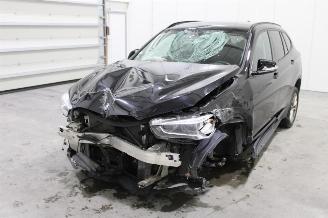 damaged passenger cars BMW X1  2017/11