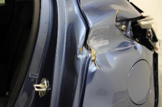 Mazda 2  picture 24