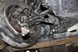 Mazda 2  picture 16