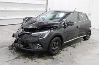Vrakbiler auto Renault Clio  2022/2