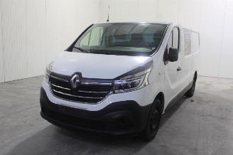 krockskadad bil auto Renault Trafic  2022/1