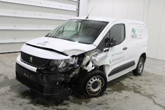 Purkuautot passenger cars Peugeot Partner  2023/4