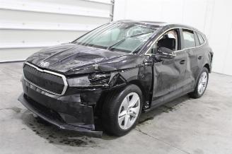 uszkodzony samochody osobowe Skoda Enyaq  2023/10