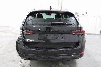 Skoda Octavia  picture 9