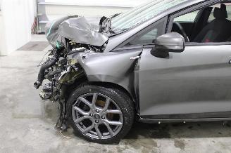 Ford Fiesta  picture 6