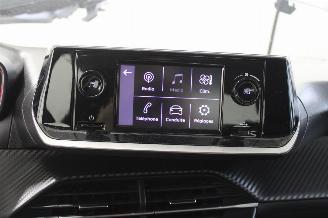 Peugeot 208  picture 14