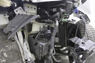 Peugeot 208  picture 9
