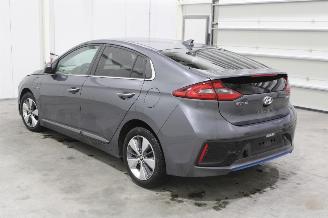 Hyundai Ioniq  picture 5