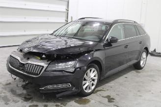 Coche accidentado Skoda Superb  2020/12