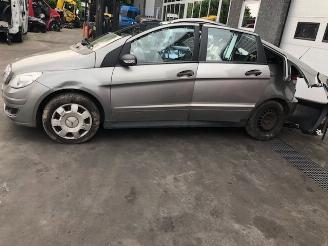 Mercedes B-klasse B (W245) picture 2