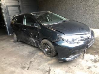 Vrakbiler auto Toyota Auris Touring Sports  2016/3