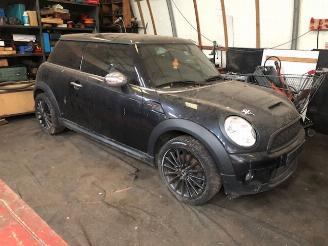 Dezmembrări autoturisme Mini Cooper S 1600CC - 128KW - BENZINE - 2009- 6VIT 2009/1