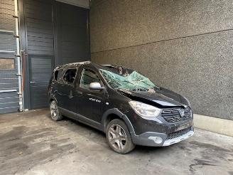 Purkuautot passenger cars Dacia Dokker STEPWAY 2017/1