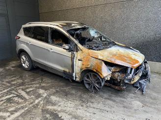 krockskadad bil bromfiets Ford Kuga Kuga II (DM2) SUV 2012 2017/1